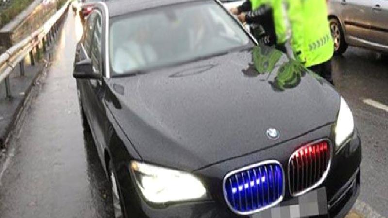 İsmail Saymaz: MHP’li vekilin TBMM kartı insan kaçakçılığında mı kullanıldı?