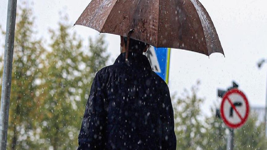 İstanbul ve birçok kent için gök gürültülü sağanak yağış uyarısı