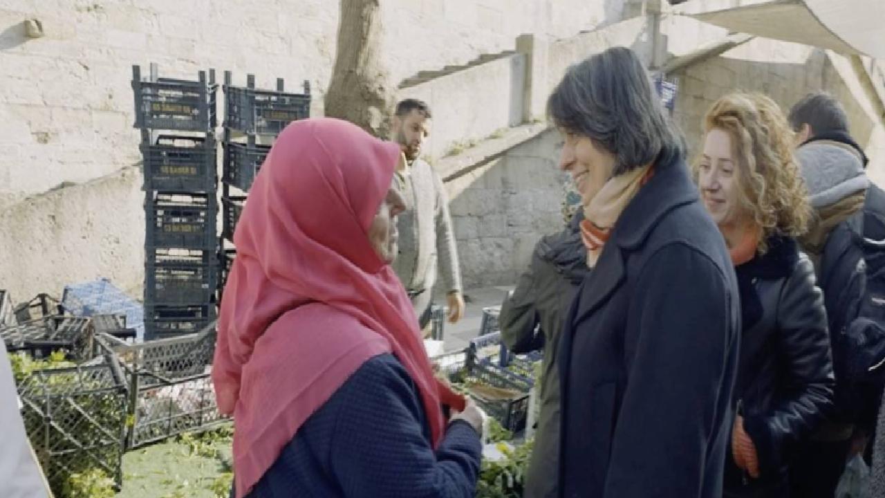 Üsküdar Belediyesi’nden emeklilere pazar alışverişi desteği