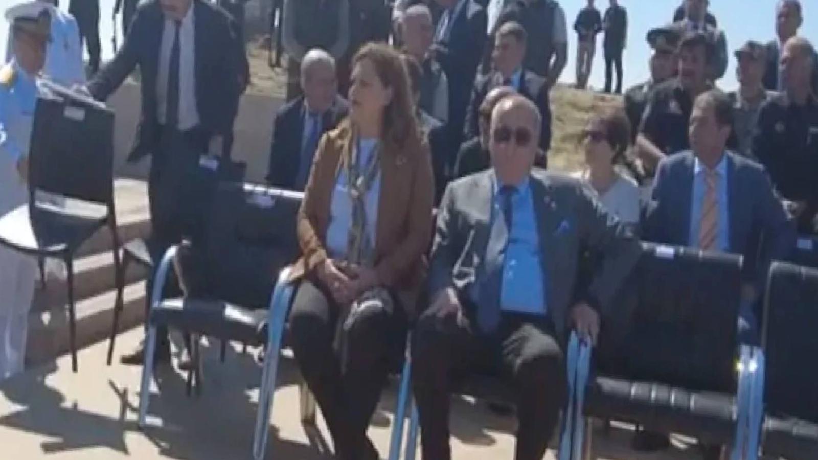 Afyon’da ‘plastik sandalye’ krizi: CHP’li Belediye Başkanı oturmayı reddetti