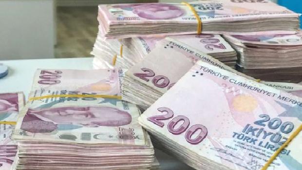 Hazine nakit dengesi Temmuz’da 136,5 milyar TL açık verdi