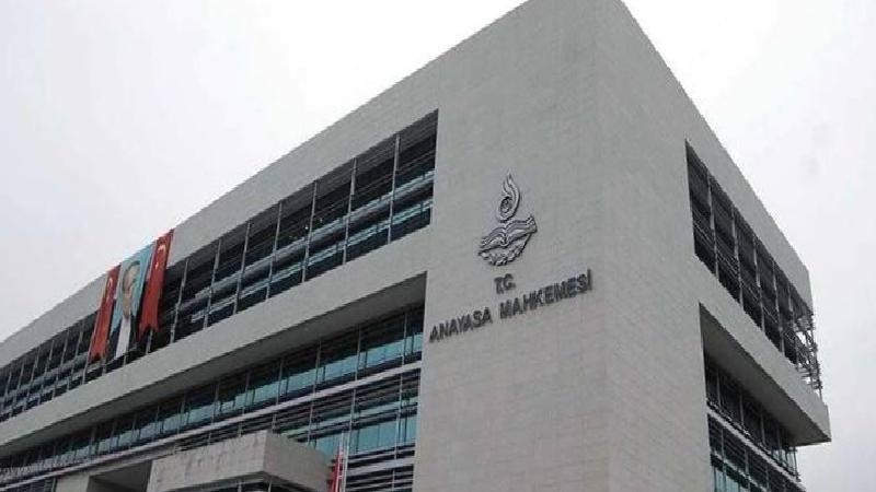 Anayasa Mahkemesi’nden işçi lehine karar; “zam eleştirisi” işten çıkarma sebebi değil