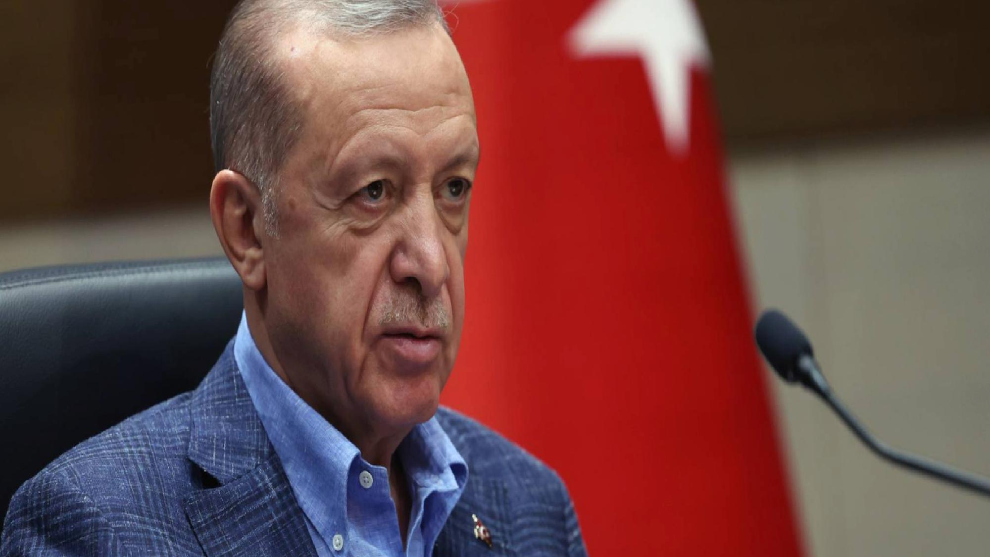 Hukukçu yazar Çalıkuşu o değişikliğe dikkat çekti: Erdoğan, cumhurbaşkanlığından vaz mı geçiyor, parlamenter sistem geri mi gelecek?