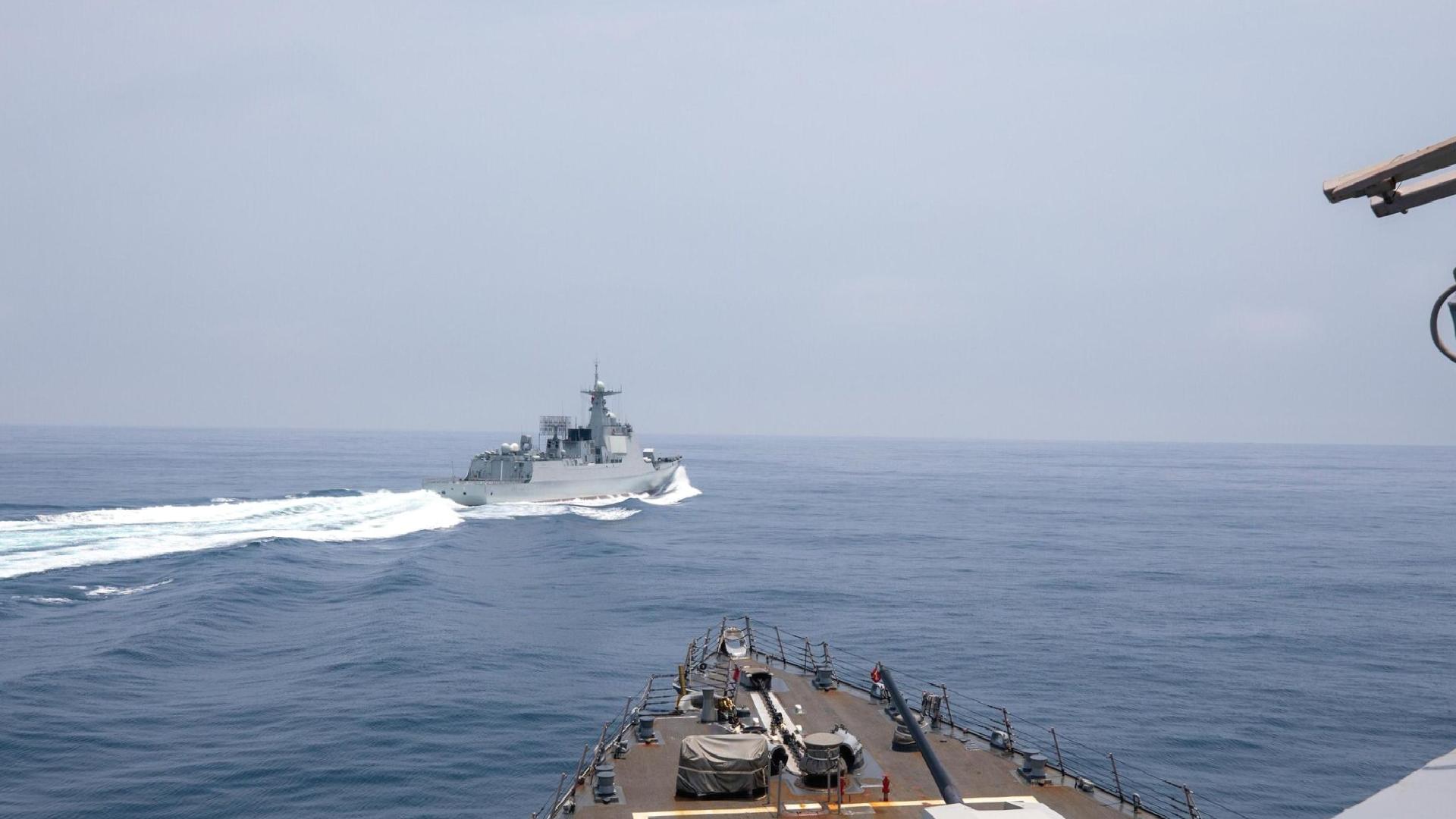 Japon savaş gemisi, 2. Dünya Savaşı’ndan beri ilk defa Tayvan Boğazı’ndan geçiş yaptı