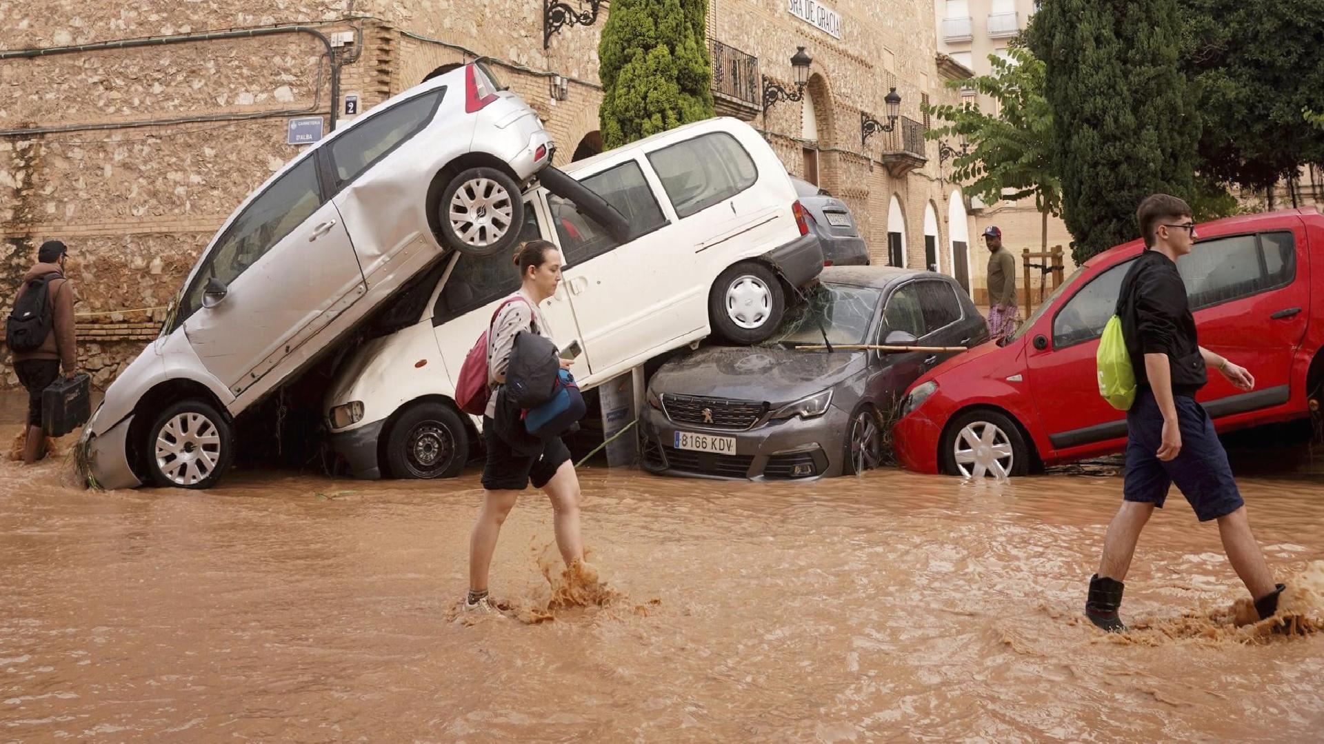 İspanya’da selde can kaybı sayısı 72 kişiye yükseldi: Hükümet üç günlük yas ilan etti
