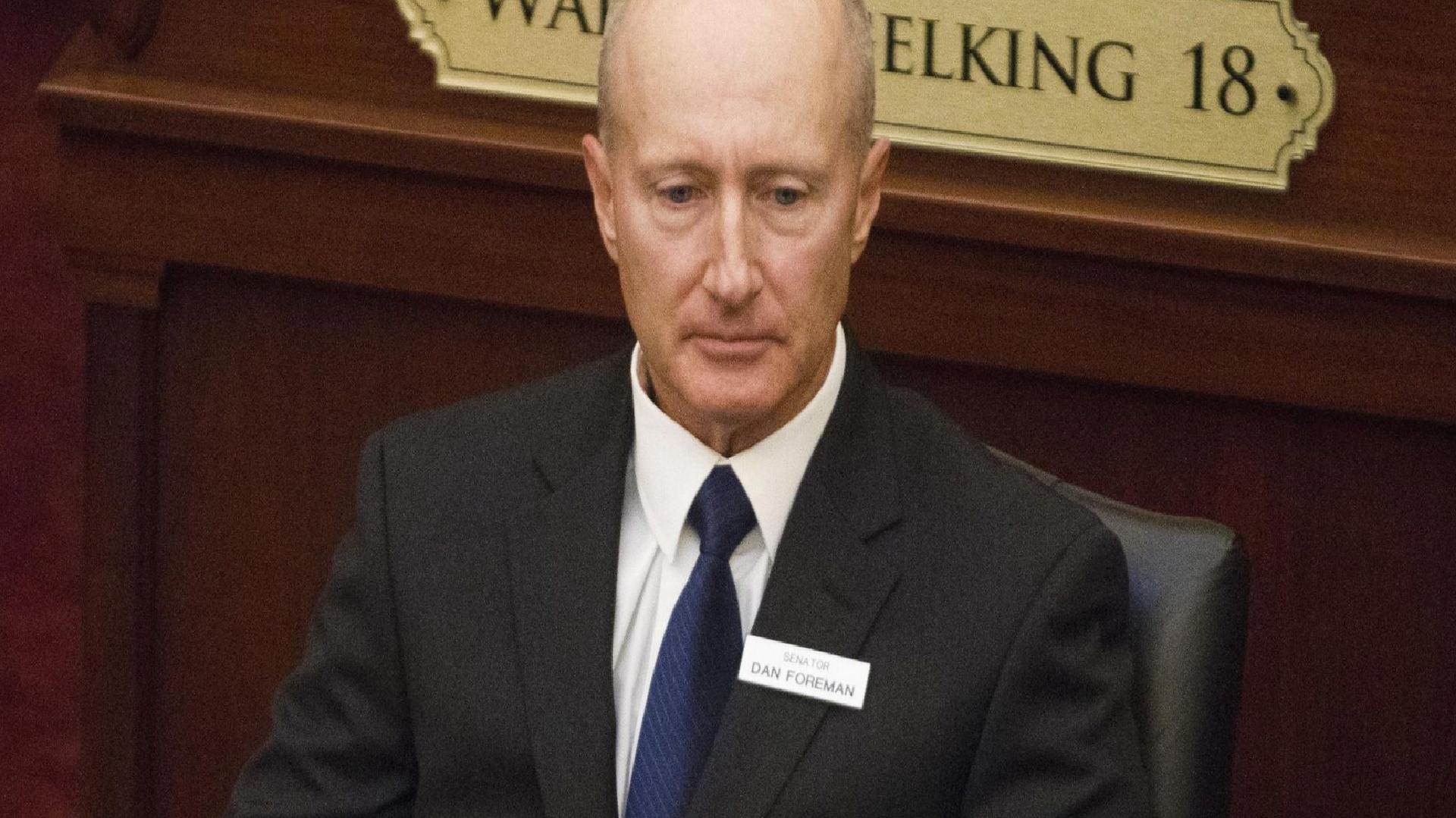 Senatör, Kızılderili adaya ‘evine geri dön’ dedi: 11 bin yıldır bölgede yaşayan kabilenin üyesi olan aday şaşırdı