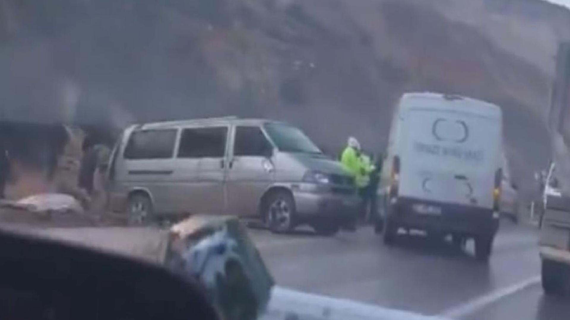 İşçi servisi ile tır çarpıştı: 2 ölü, 7 yaralı