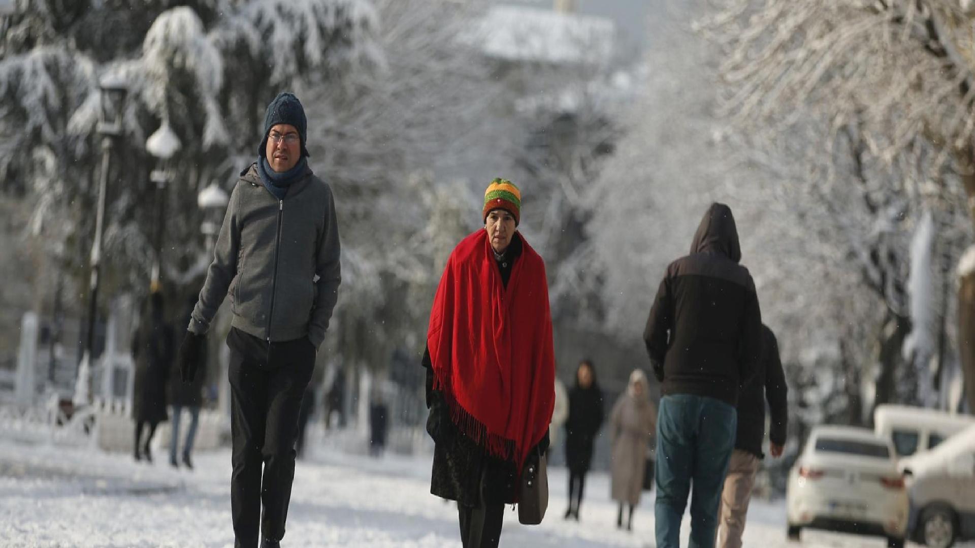 Uzman isim sebebini açıkladı: İstanbul’a neden kar yağmıyor?