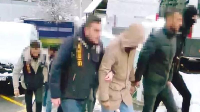 Hackerlar, gece yarısı banka hesaplarından milyonluk vurgun yaptı!