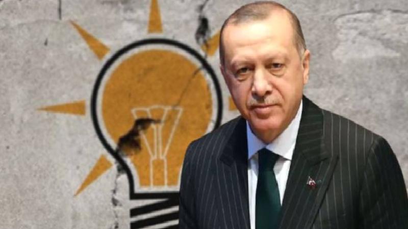 Kulis: Erdoğan sinyali verdi, AKP’de yeni yönetim için isimler konuşuluyor