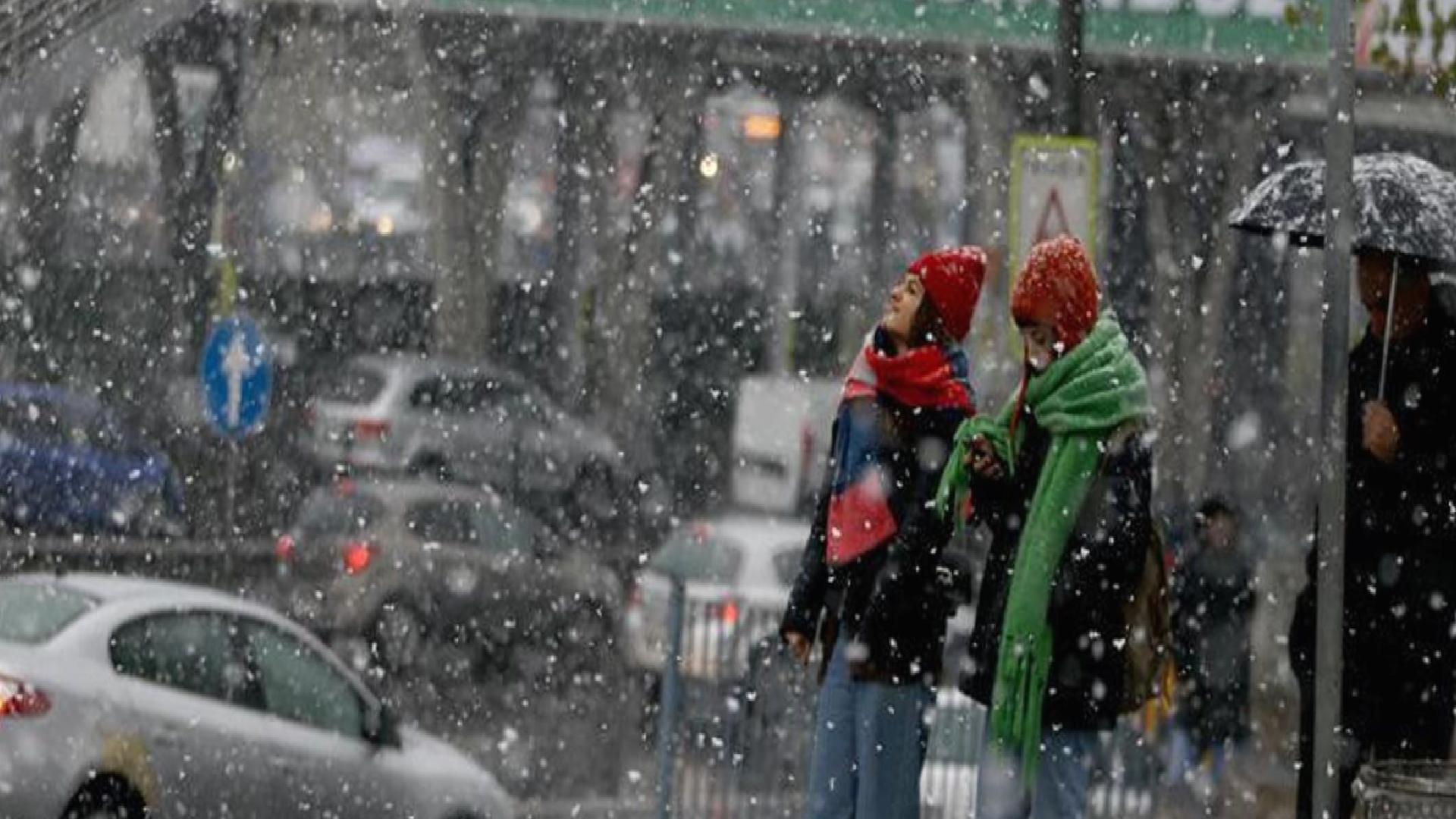 Meteoroloji’den 17 şehir için sarı kodlu alarm: Sıcaklıklar 10 derece düştü, İstanbul dahil pek çok ilde tipi bekleniyor