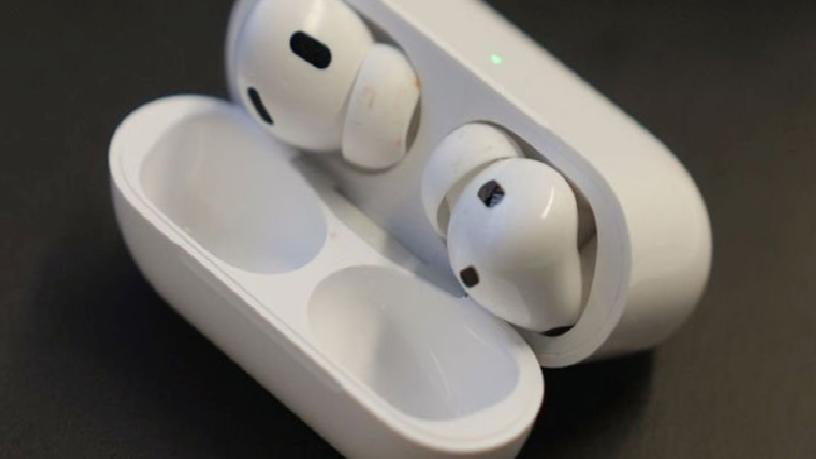 Apple AirPods’lara çeviri hizmeti geliyor