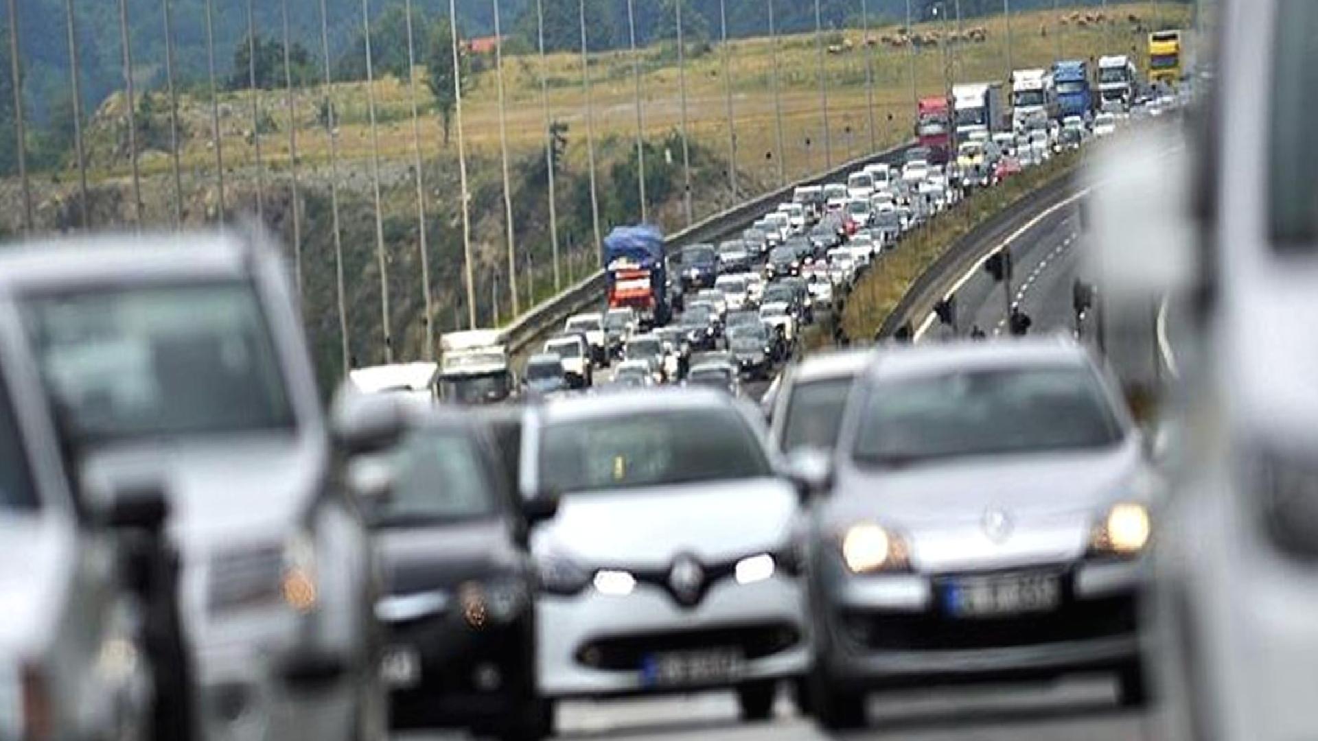 Bayram göçü devam ediyor: Trafikte bu noktalar dikkat