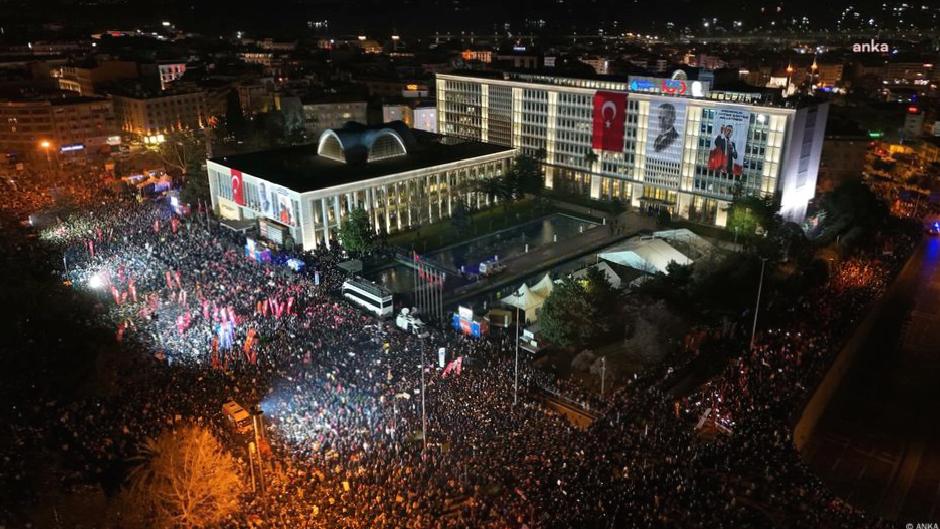 CHP 6 Nisan’da seçimli olağanüstü kurultaya gidiyor