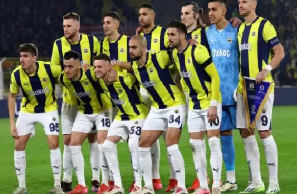 Fenerbahçe-Rangers maçında sakatlık! Oyuna devam edemedi