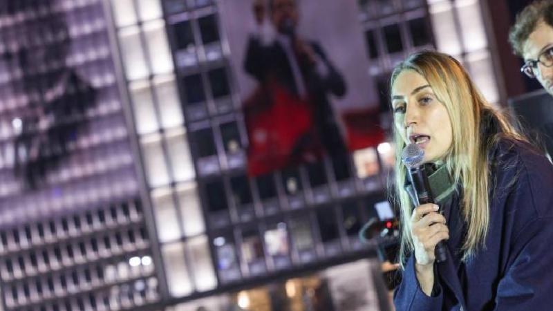 Nilgül Doğan’dan Dilek İmamoğlu’na: Arkanda milyonlar var, durma devam!