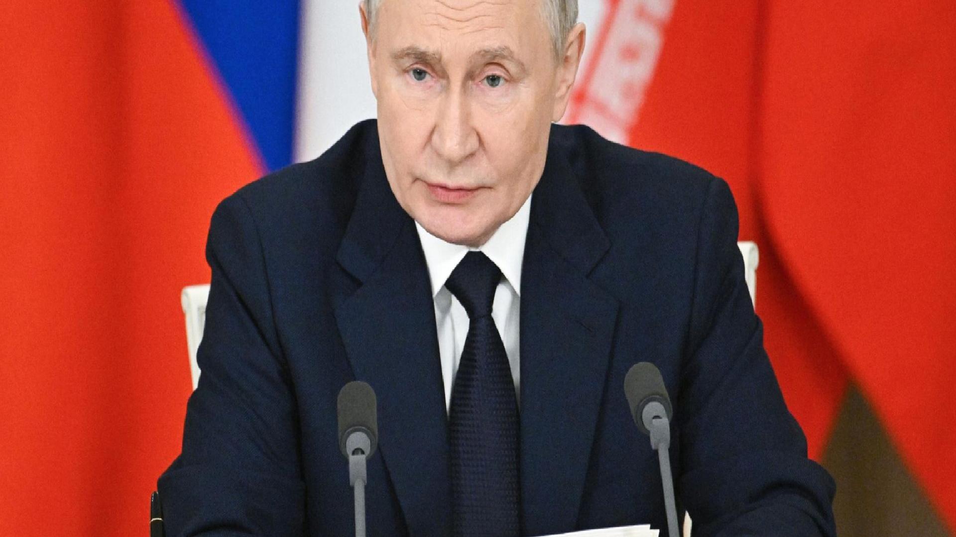 Putin: Trump Ukrayna ihtilafını sonlandırmayi içtenlikle istiyor