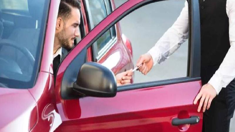 Vale ücretlerine zam; AVM’de 375, havalimanında 600 lira!