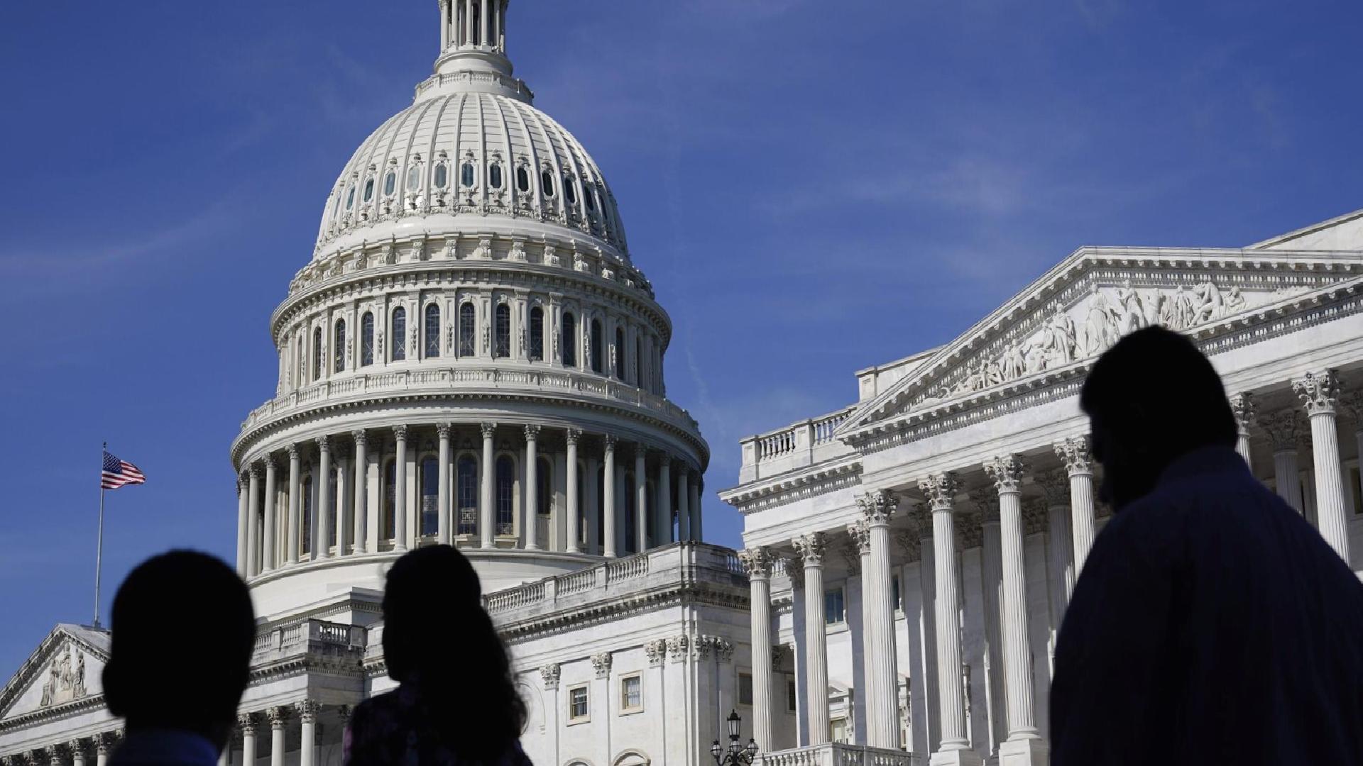 Cory Booker ABD Senatosu’nda tarihin en uzun konuşmasını yaptı: 25 st kürsüden inmedi