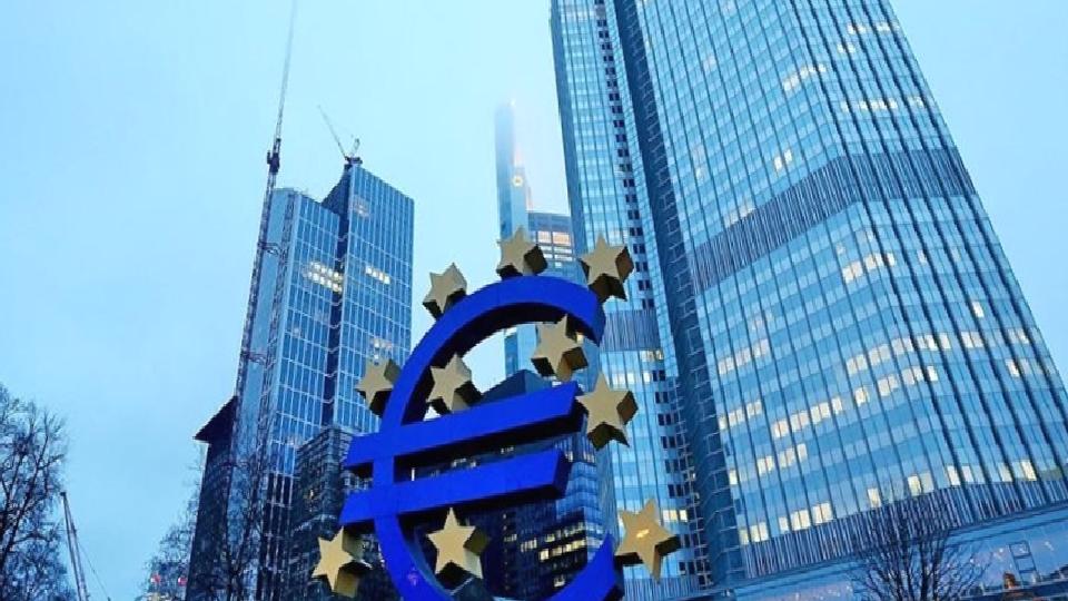 Euro Bölgesi ilk çeyrekte yüzde 0,4 büyüdü