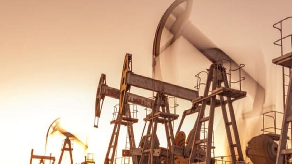 Petrol tarife belirsizliğiyle düşüşte