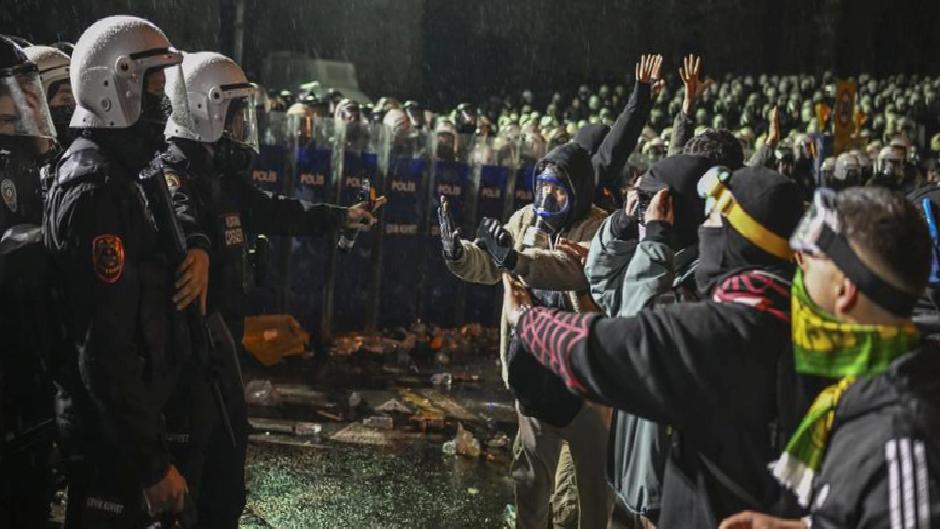 Saraçhane eylemleri: Tahliye edilen gazetecilere dava açıldı