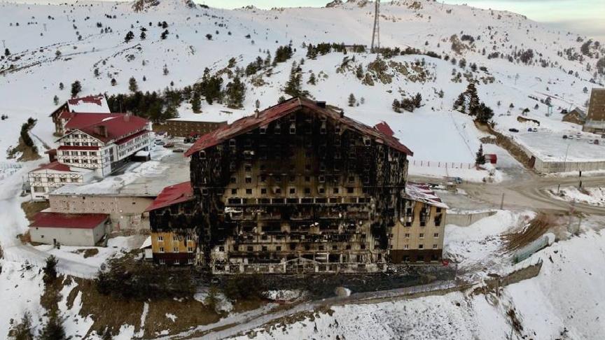 Bolu Kartalkaya’daki otel yangınında iddianame tamam: Otel sahipleri, şirket yöneticileri ve Bolu İl Özel İdaresi’ne ceza istendi, Kültür ve Çalışma Bakanlığı dosyası ayrıldı