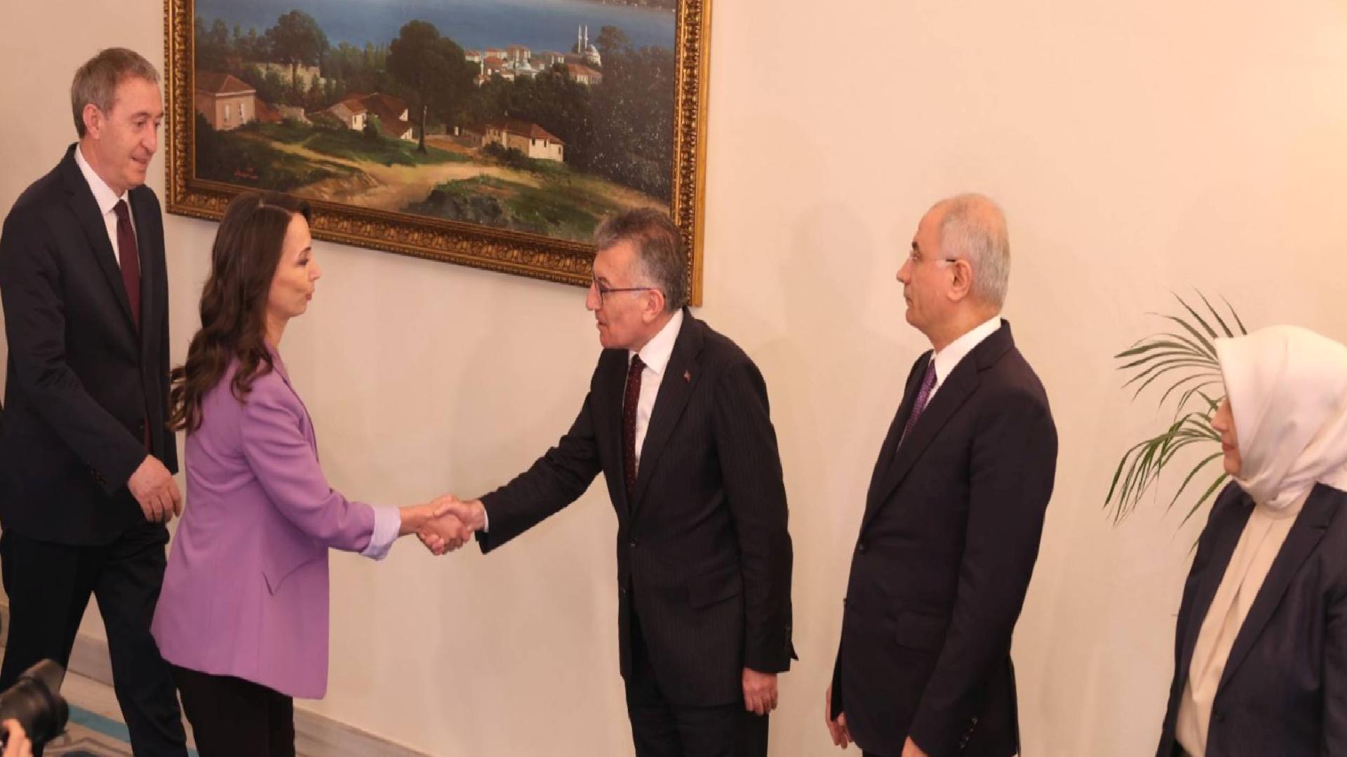 DEM Parti’den AKP’nin infaz düzenlemesine ilk yorum: Dağ fare bile doğuramadı, hâlâ Gülen cemaatini risk görüyorlar