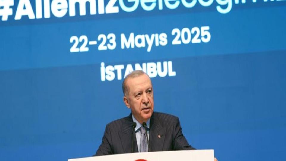 Erdoğan: Doğum hızının düşme sebebi ekonomideki dönemsel sorunlar değil