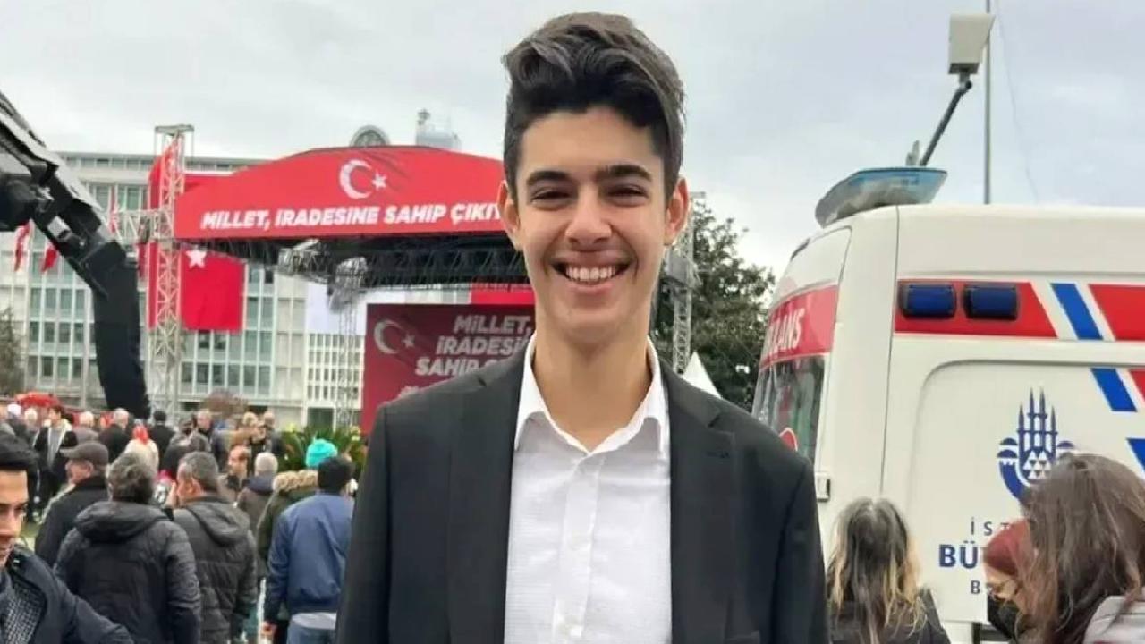 “Her şey çok güzel olacak” sloganının mimarı Berkay Gezgin, 19 Mayıs’ta seslendi: Umutsuzluğu aşacağız