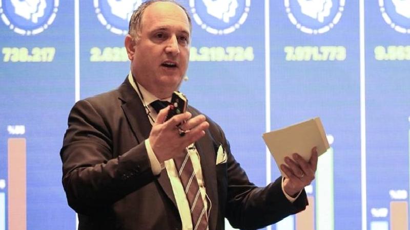 İBB’ye yönelik operasyonda gözaltına alınan Muhtarlıklar Daire Başkanı Saltık’a ETİ, para transferi ve sosyal medya mesajları sorulmuş