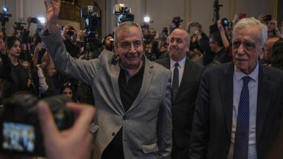 Sırrı Süreyya Önder yaşamını yitirdi