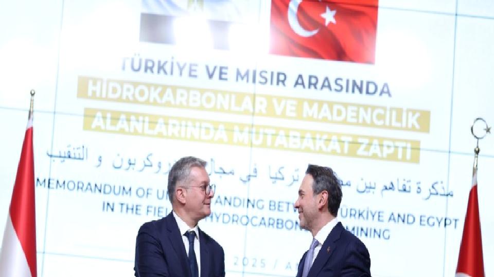 Türkiye’nin FSRU gemisi Mısır’da görev yapacak