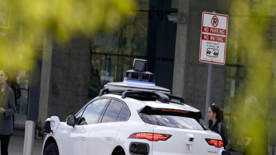 Waymo, robotaksi hizmetini Silikon Vadisi’nde genişletiyor