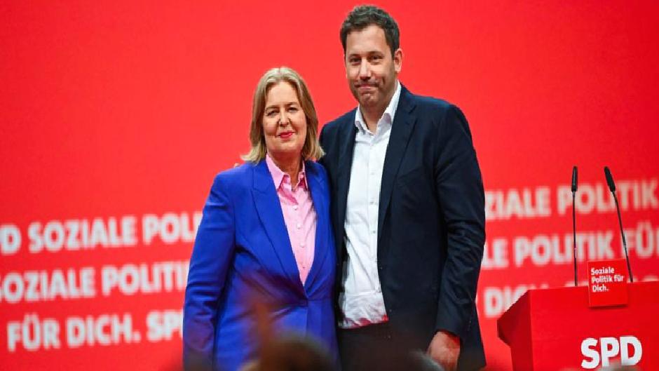 Almanya’da SPD liderlerini seçti: Klingbeil ve Bas