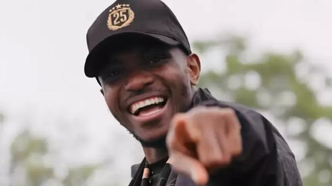 Galatasaray, Osimhen’e yaptığı teklifi yükseltti! Yıllık ücret artı + reklam anlaşması…