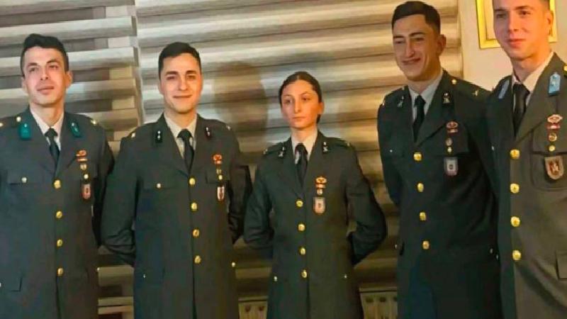 İhraç edilen teğmenlerle ‘fotoğraf’ krizi iddiası: Harbiyeliler uyarıldı, görüntüler sildirildi