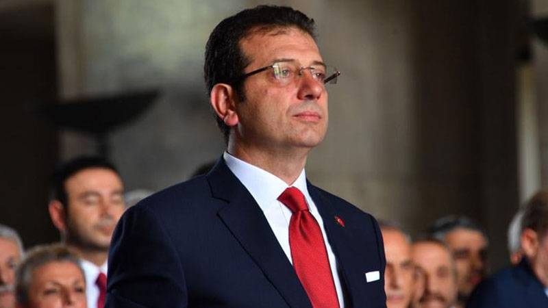 İmamoğlu’ndan Halk TV’nin sahibi Mahiroğlu’na destek: Yakalama kararı çıkarılması, gerçekleri söyleyen medyaya açık bir gözdağıdır