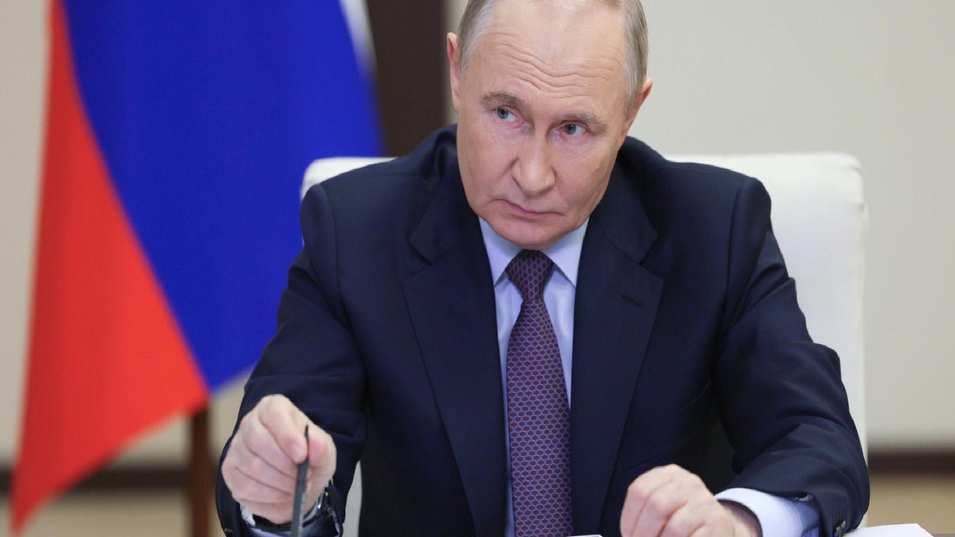 Rusya Devlet Başkanı Putin: Arktika bizim için strajik öneme sahip bir bölge