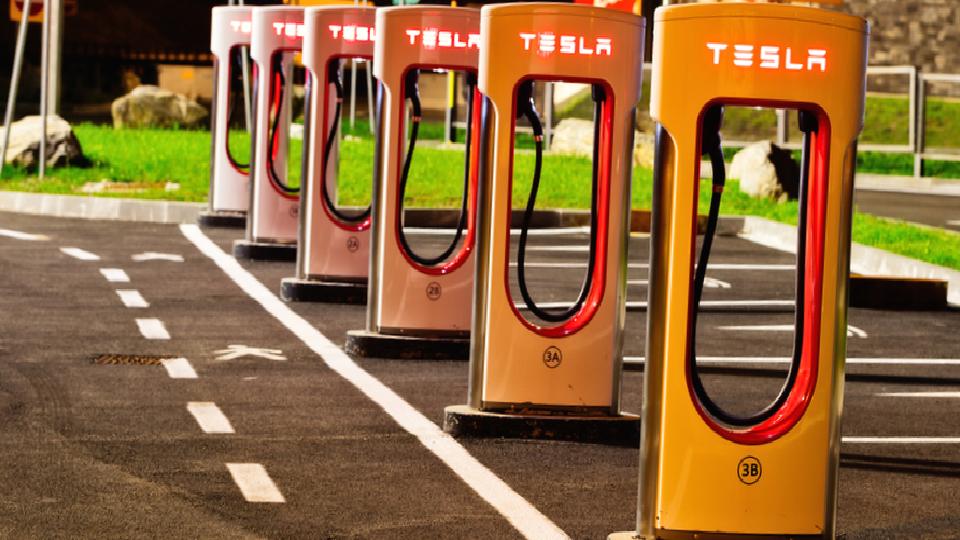 Tesla’nın Avrupa satışları 5. ayda da düştü