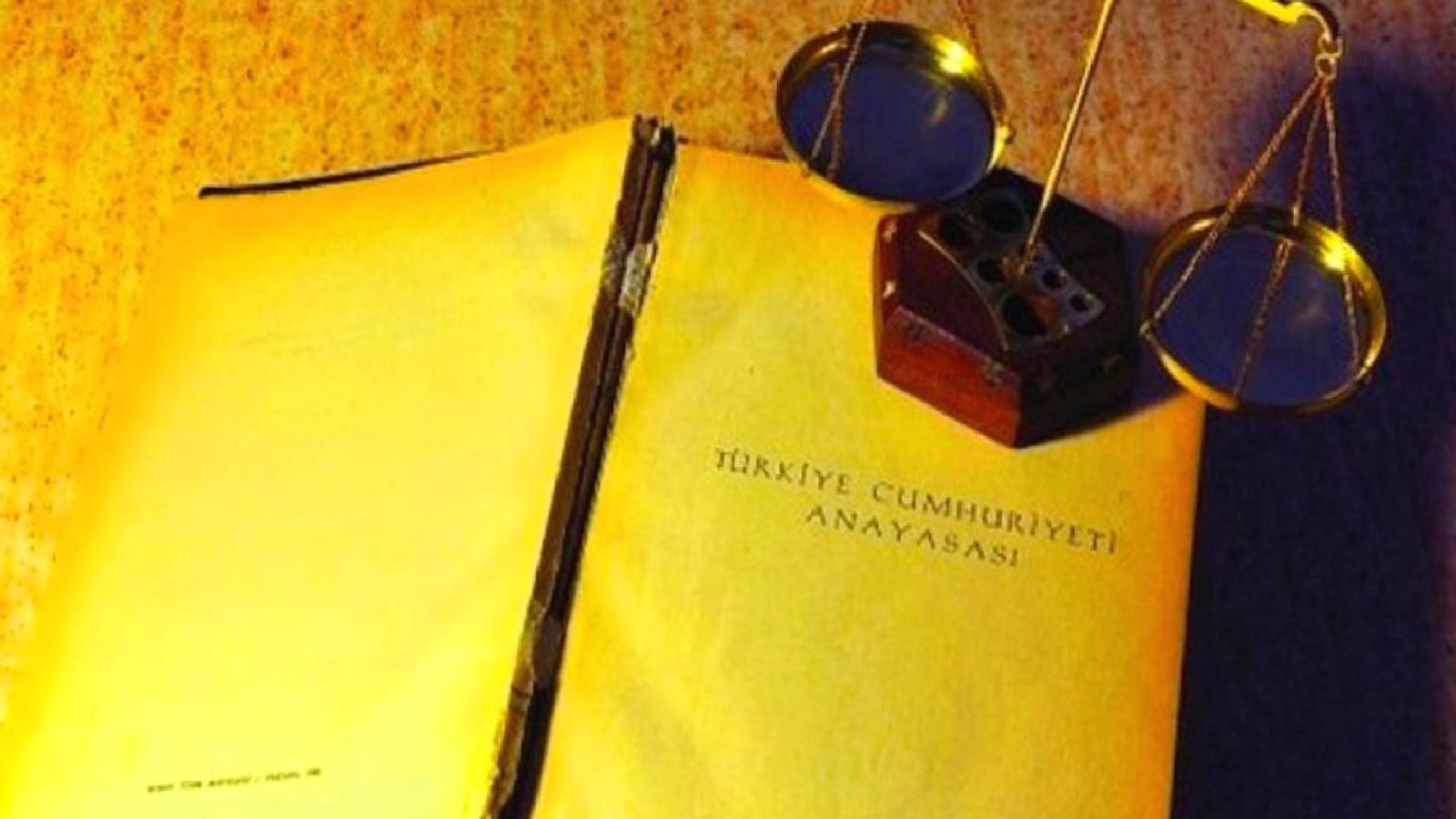 Türkiye gazetesi yazarı Yayla: Mevcut anayasa ‘Kemalizm’ dayatıyor