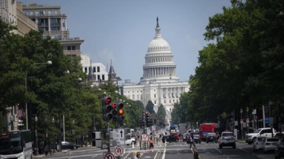 ABD Yüksek Mahkemesi, Trump’ın federal iş gücünü azaltma planının önünü açtı