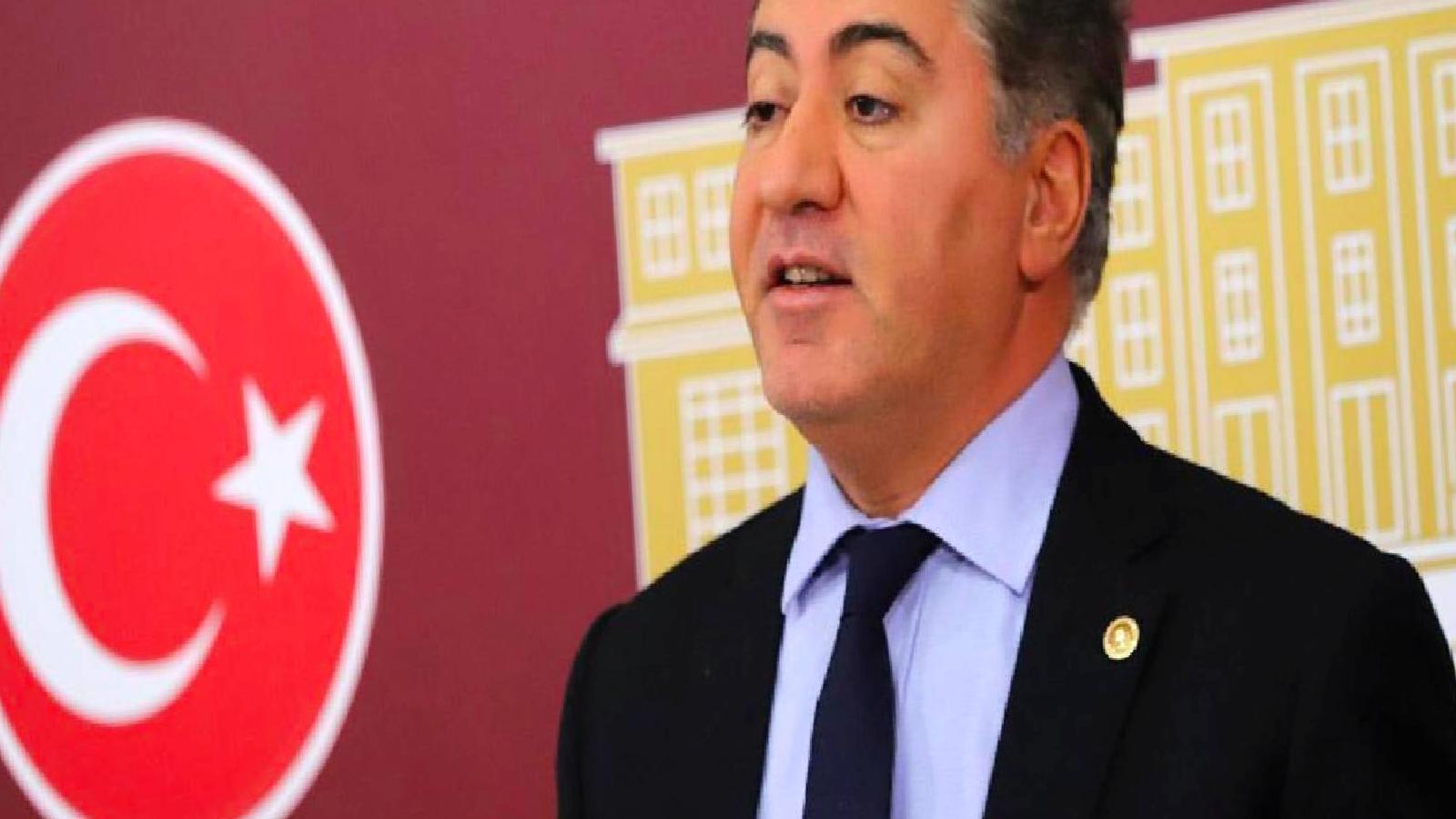 CHP’li Murat Emir’den Bakan Tekin’e: Eğitimcileri değil tarikatları muhatap aldığın, bakanlığı cemaatlere teslim ettiğin karanlık düzeni konuşalım!