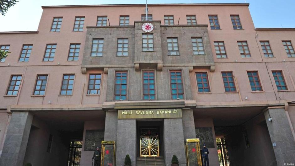 İki askerin sıvı kaybından ölümüne siyasilerden tepki