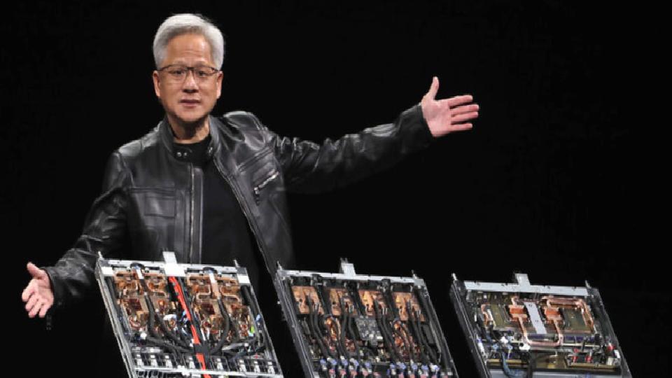 Nvidia CEO’sundan “yapay zekayı kullananlara işi kaptırırsınız” uyarısı