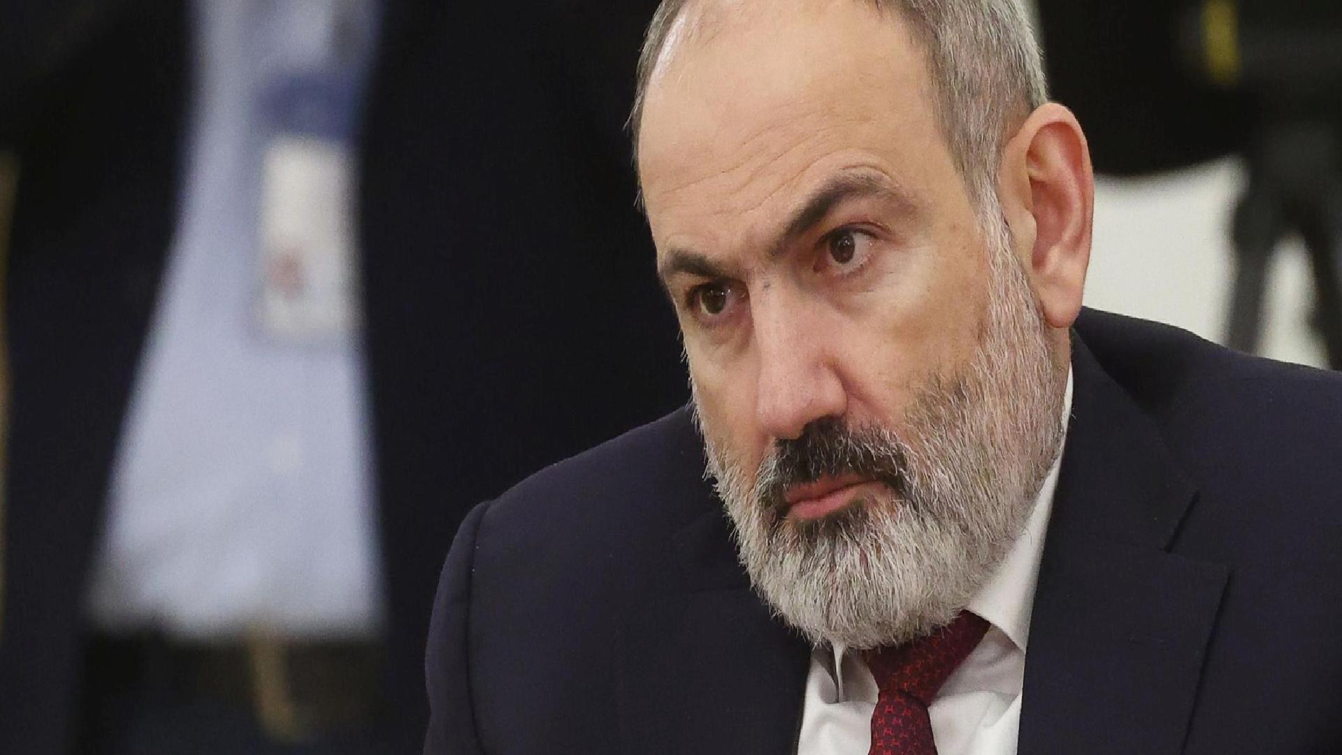 ‘Paşinyan, Ermenistan’ı ABD’ye devretmeyi kabul etti’