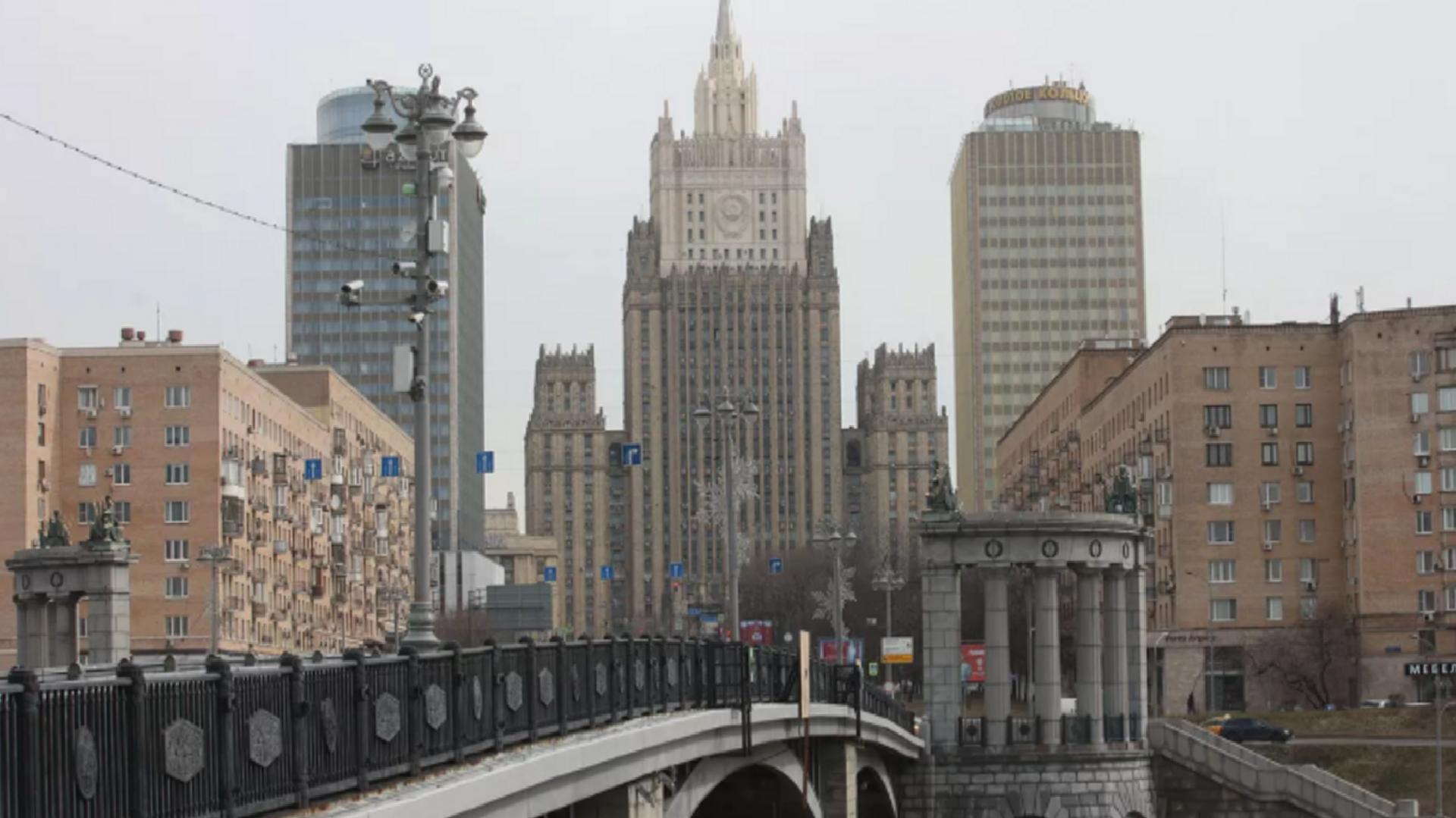 Rusya’dan AB’nin yeni yaptırımlarına misilleme: Kiev’e yardımcı olan kişilerin ülkeye girişi yasaklanıyor