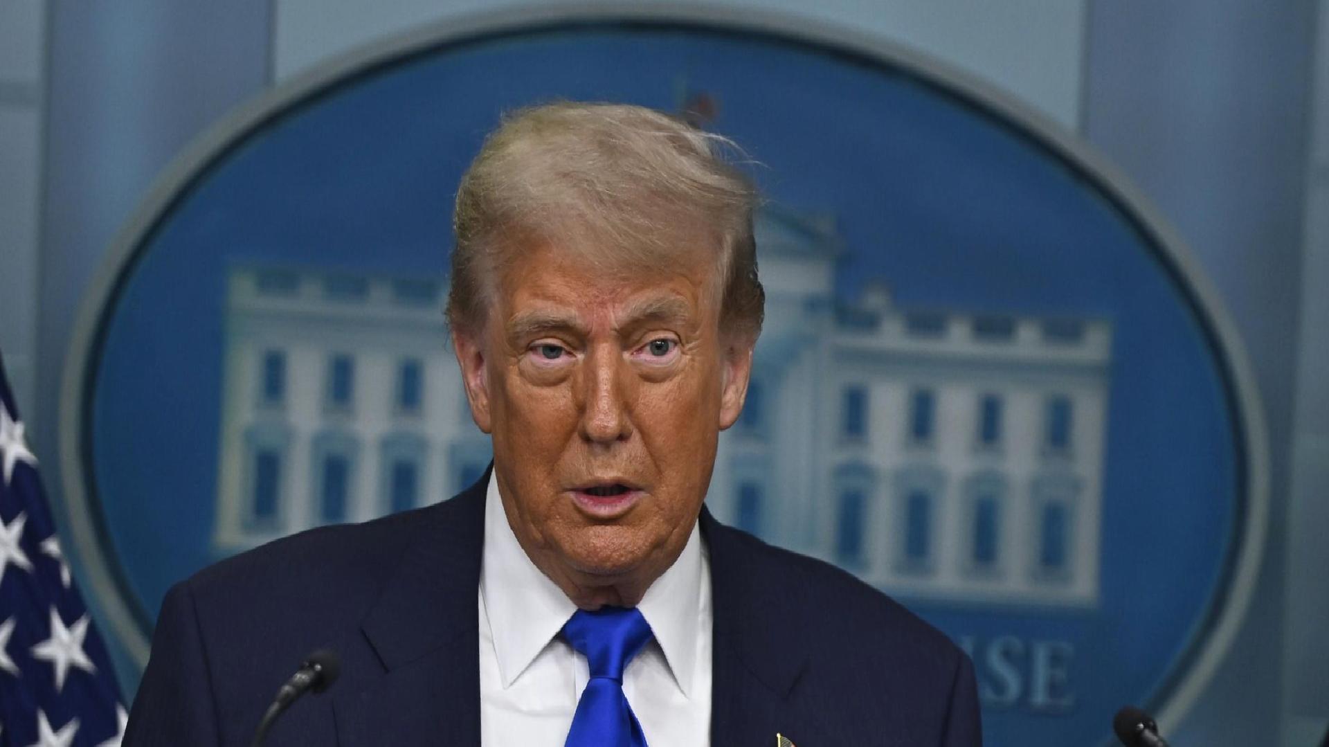 Trump,  Meksika ve Avrupa Birliği’nden yapılan ithalatta yüzde 30 oranında gümrük vergisi uygulanacağını duyurdu