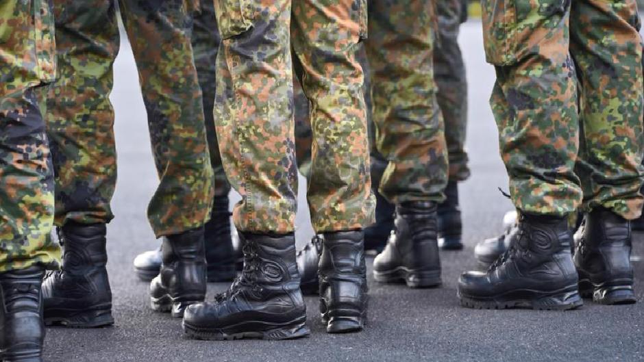 Alman ordusunda aşırı sağcı vakalar arttı