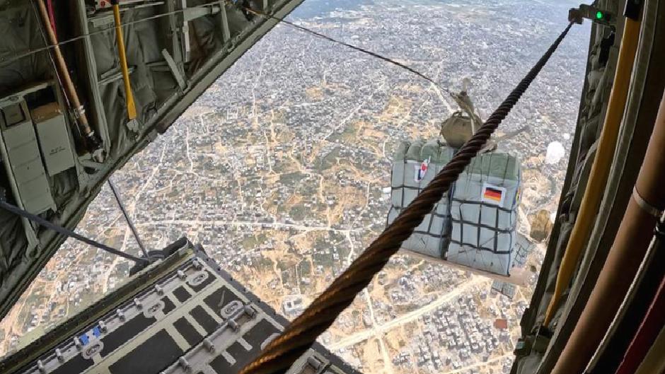 Almanya Gazze’ye havadan yardıma başladı